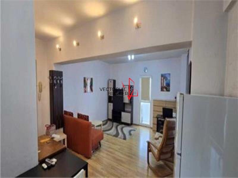 Calea Calarasilor, Universitatea Hyperion, garsoniera decomandata, bloc mixt